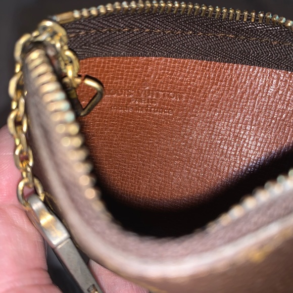 ❌SOLD❌100% Authentic Louis Vuitton Key/Card Holder - Picture 5 of 6